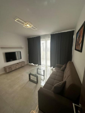 Duplex Penthouse in Gzira Sleeps 6